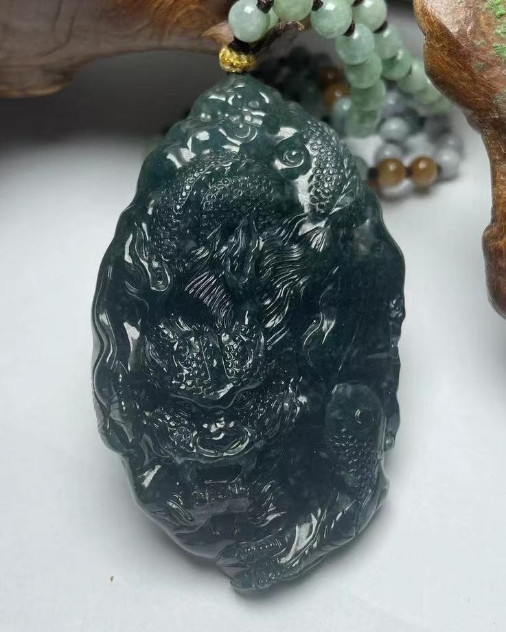 神龙护主