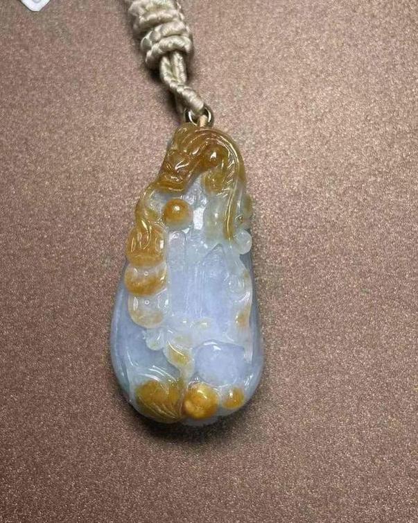 龙行天下