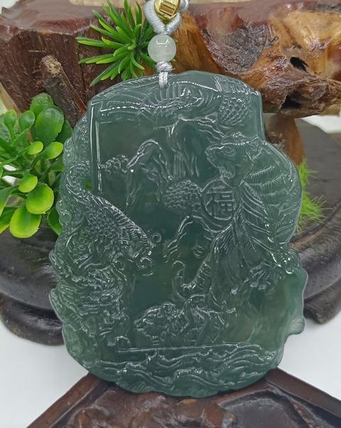 威震四方