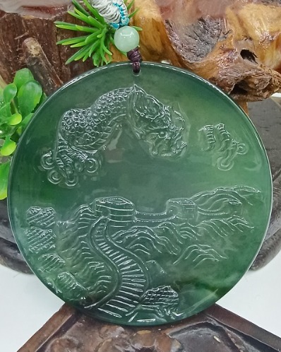 龙行天下