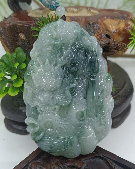 龙行天下