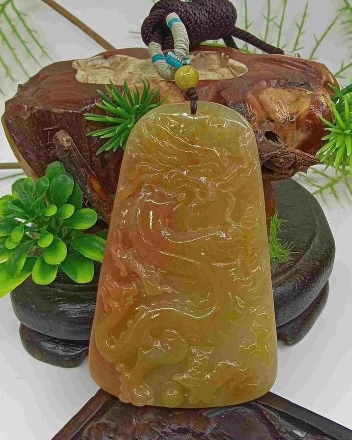 龙行天下