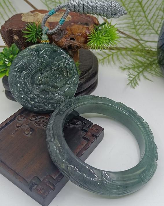 凤穿牡丹 