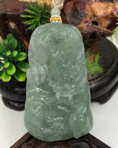 龙行天下