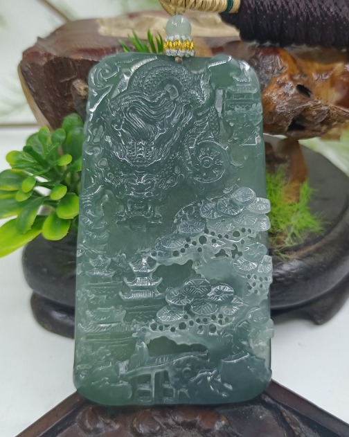 龙行天下
