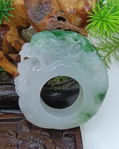 神龙护主