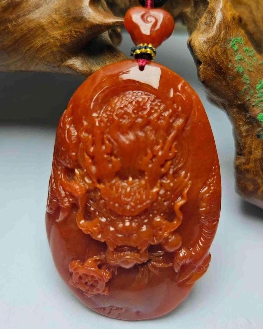 龙行天下 