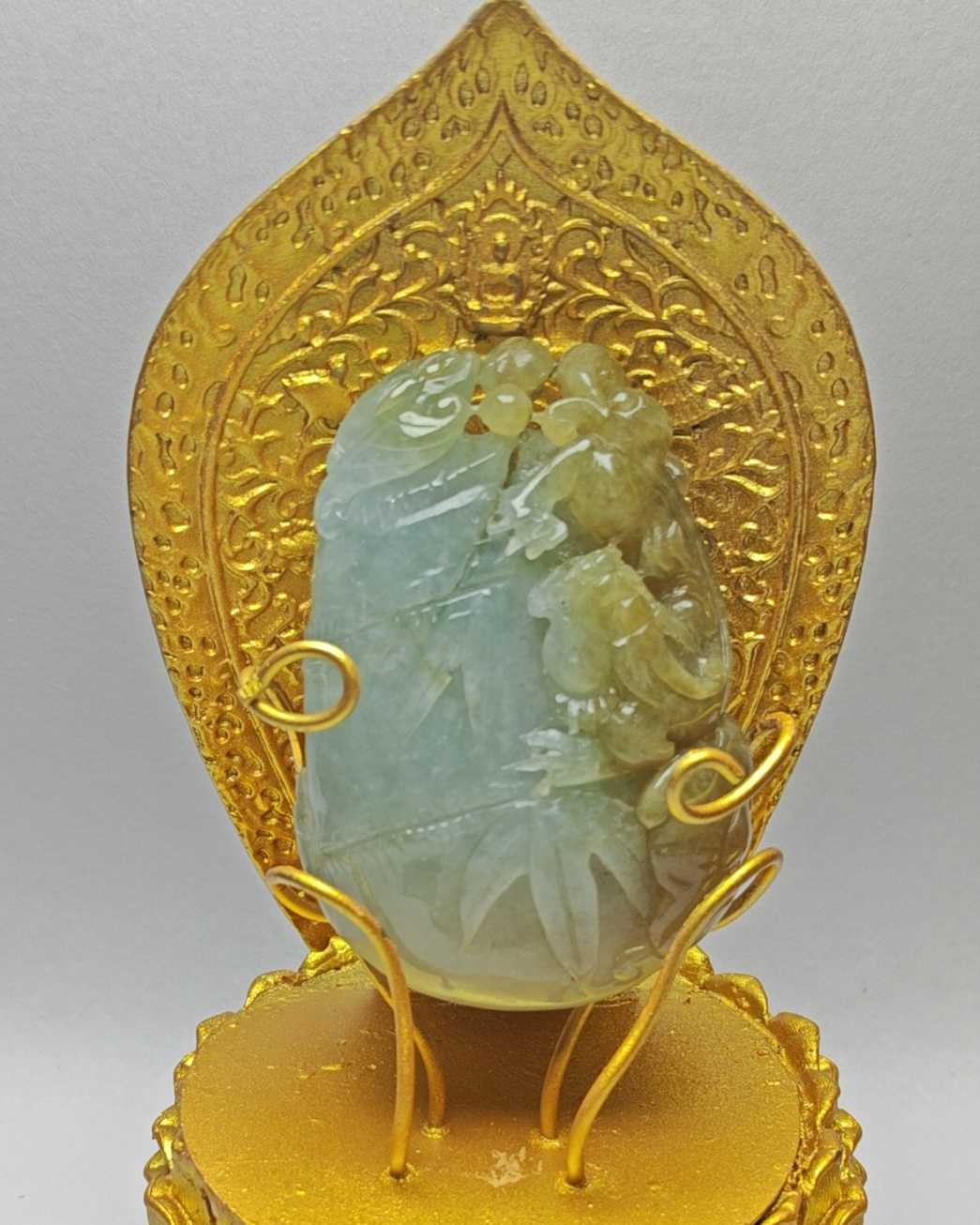 神龙护主