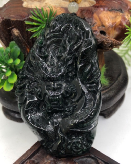 神龙护主