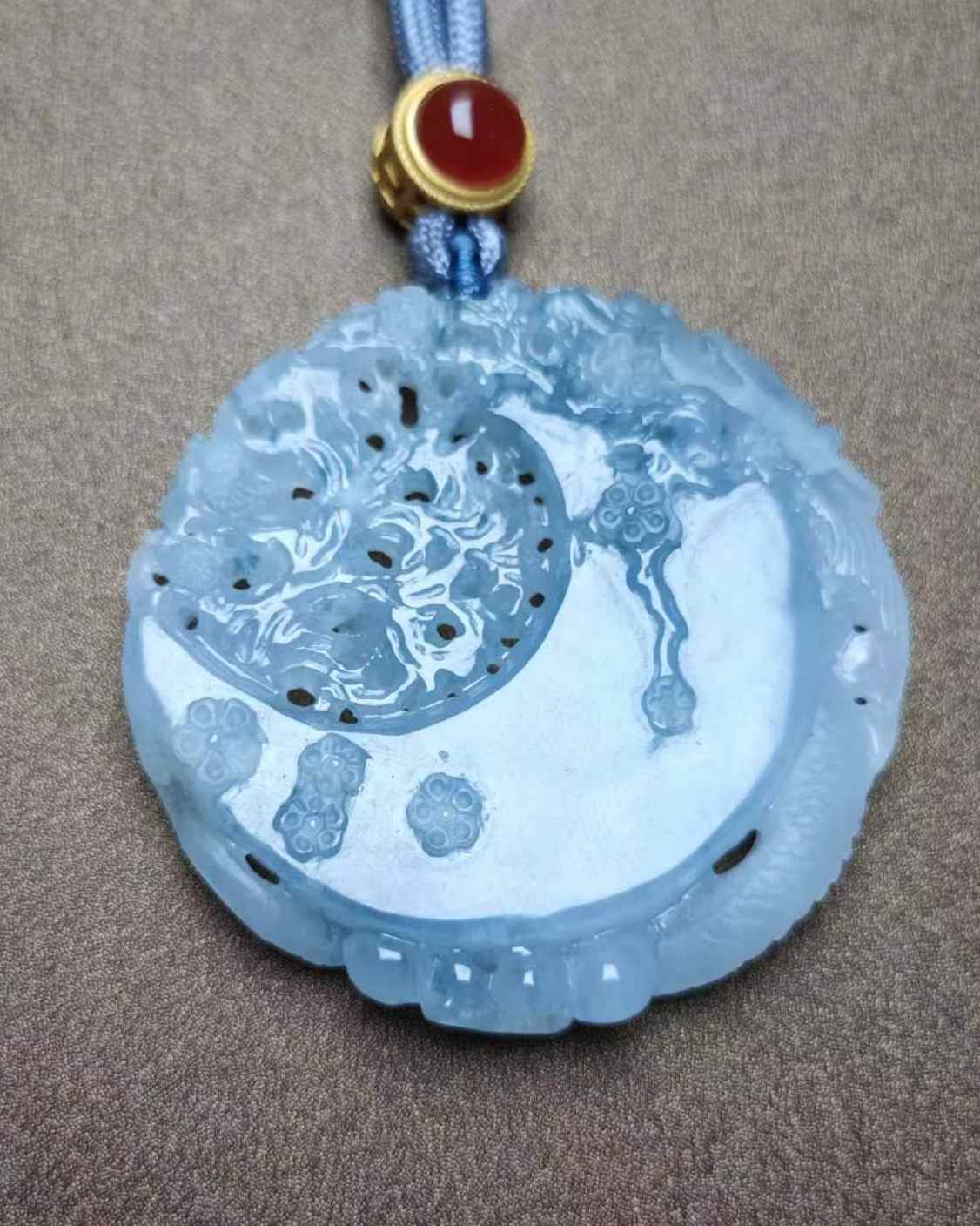 金龙望月