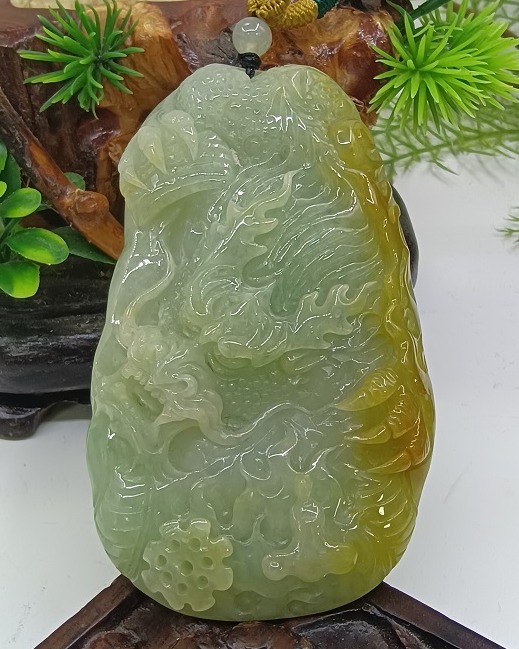 神龙护主