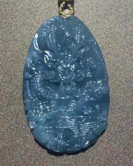 龙行天下