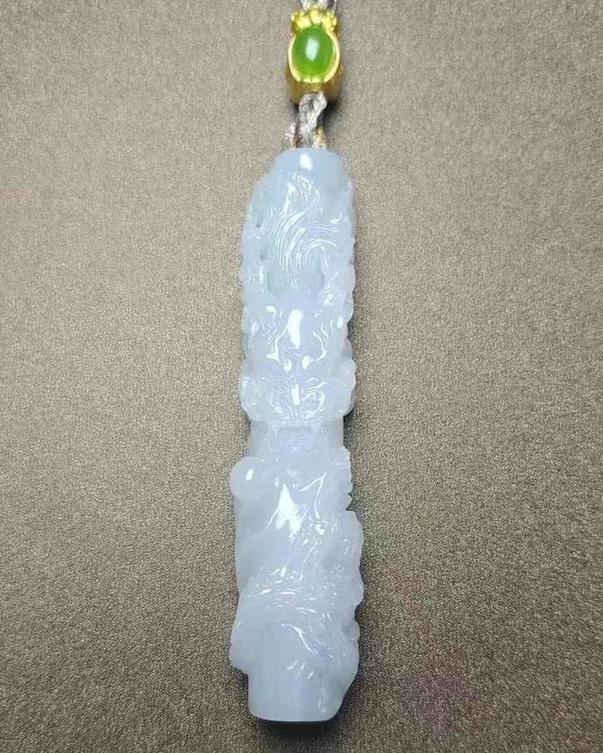 中华龙柱