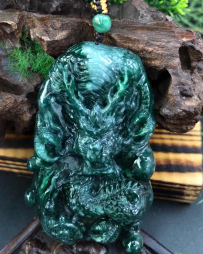 龙行天下