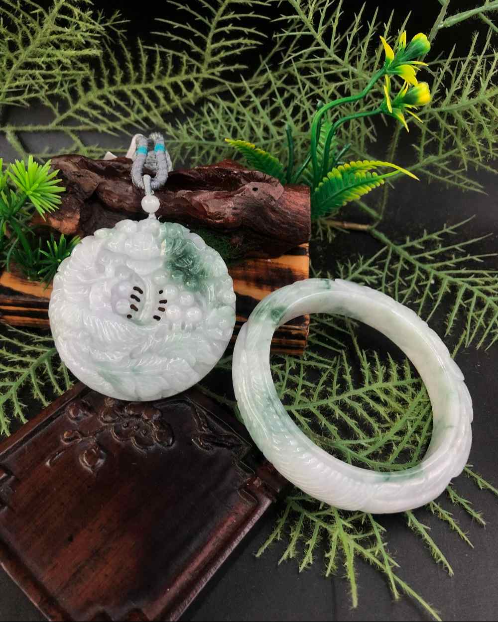 凤穿牡丹
