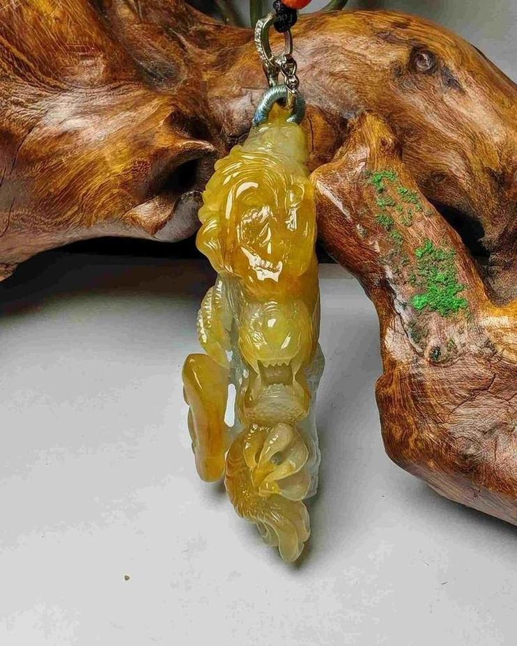 龙行天下