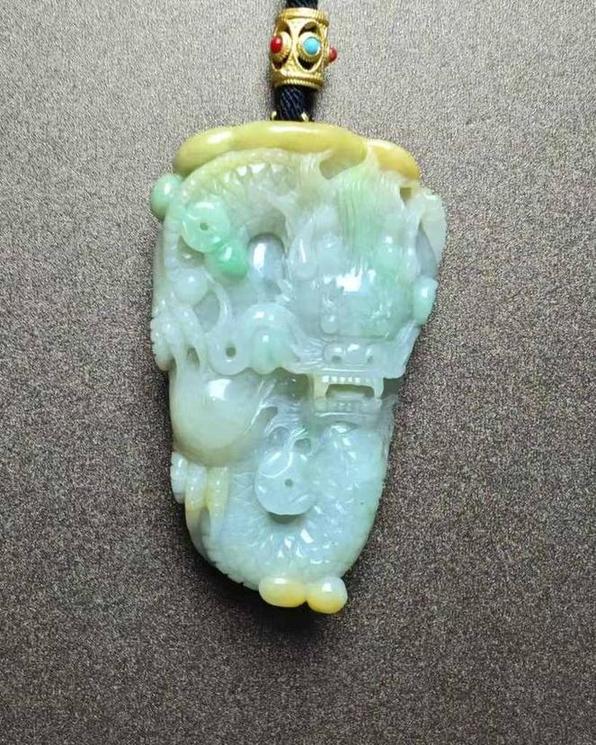 神龙护主