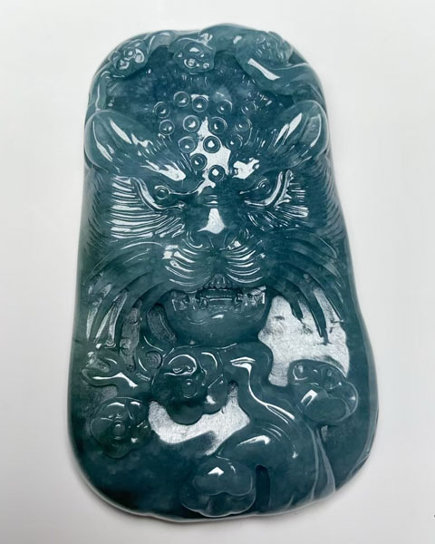 虎虎生威