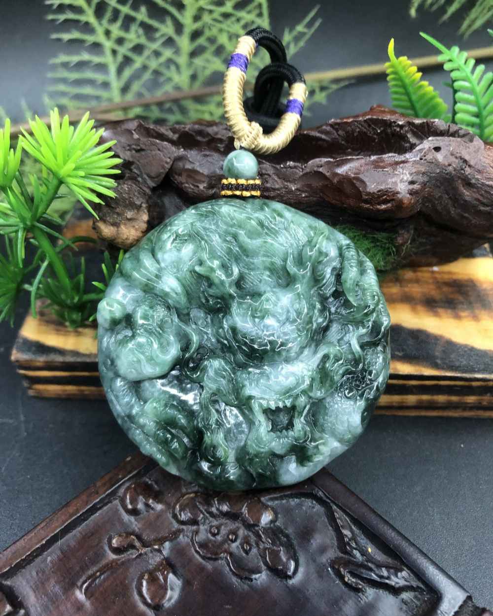 龙行天下