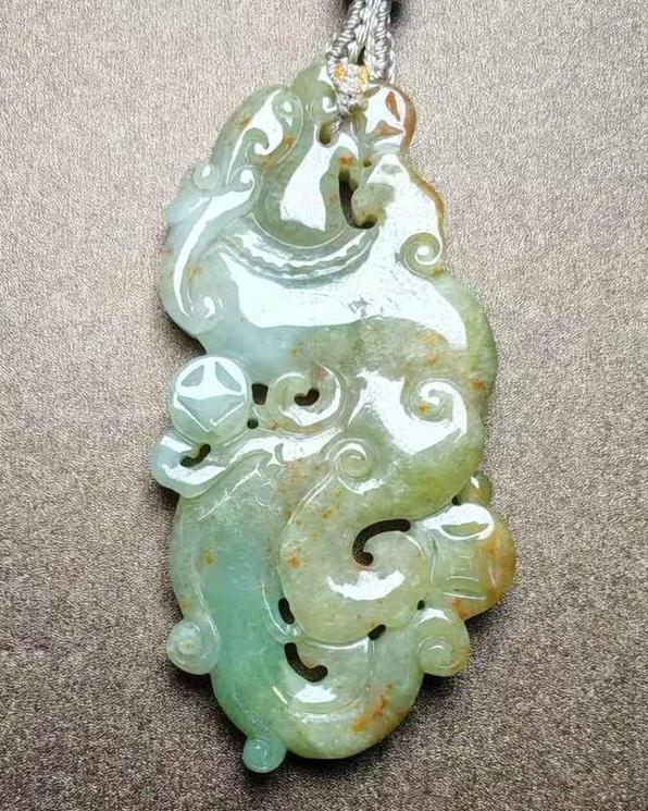 龙行天下