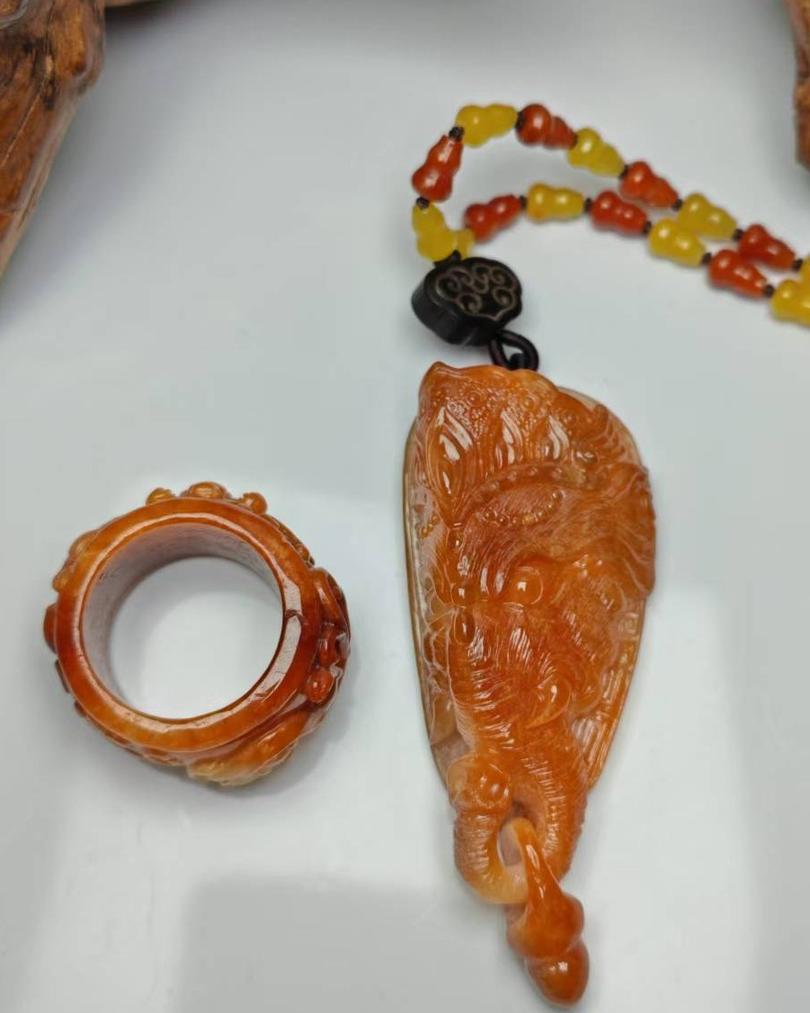 招财纳福