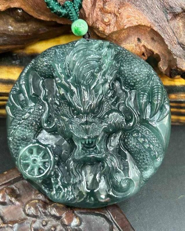 龙行天下