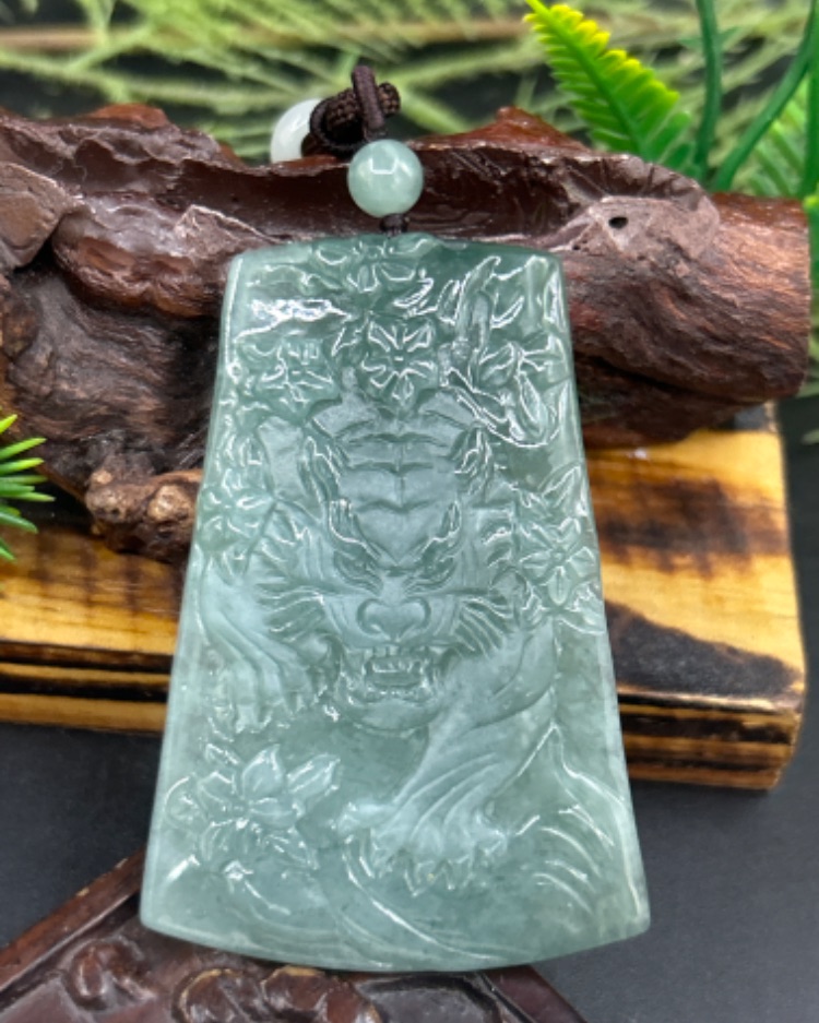 虎虎生威