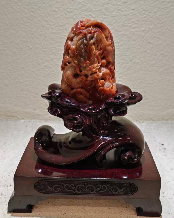 龙行天下